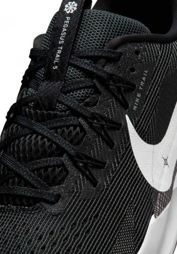 Беговые кроссовки