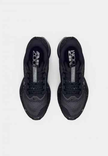 Беговые кроссовки