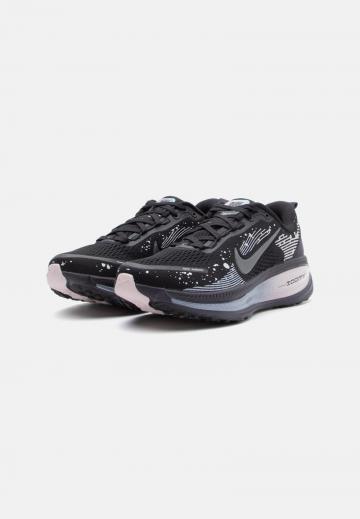 Беговые кроссовки