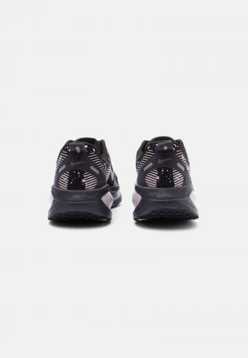 Беговые кроссовки