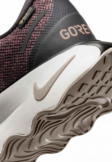 Беговые кроссовки