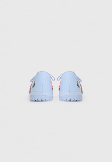 Футбольные бутсы