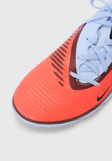 Футбольные бутсы