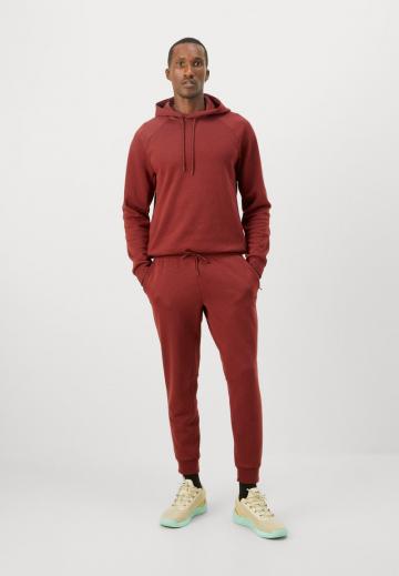 Спортивная кофта