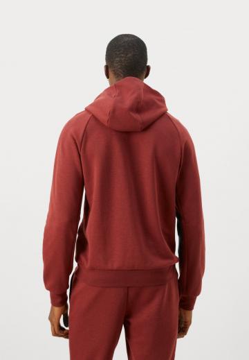 Спортивная кофта