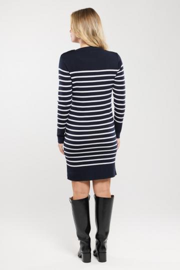 Вязаное платье