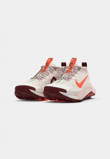 Беговые кроссовки