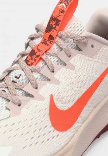 Беговые кроссовки