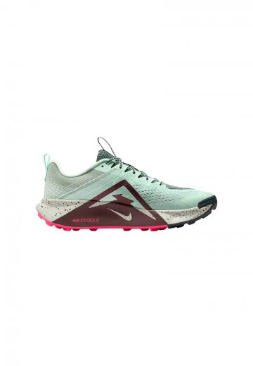 Беговые кроссовки