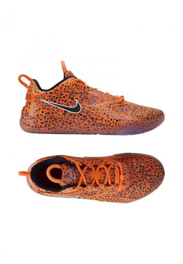 Кроссовки для зала