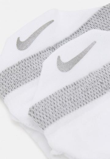 Спортивные носки