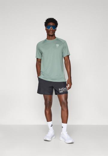 Спортивная майка