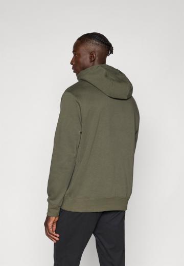 Спортивная кофта