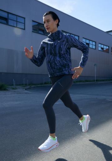 Спортивная куртка