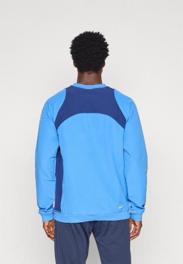 Спортивная кофта