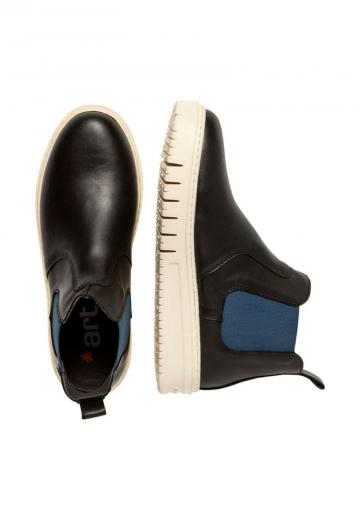 Сапожки на танкетке