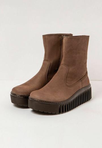 Полусапожки на платформе