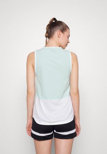 Спортивный топ