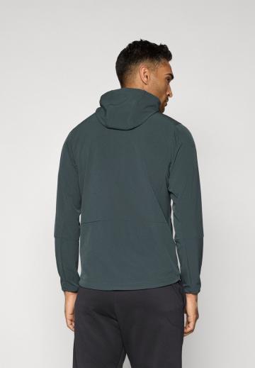 Спортивная куртка