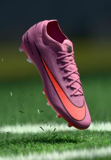 Футбольные бутсы