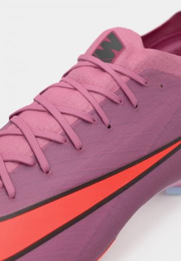 Футбольные бутсы