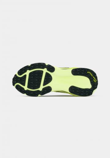 Беговые кроссовки