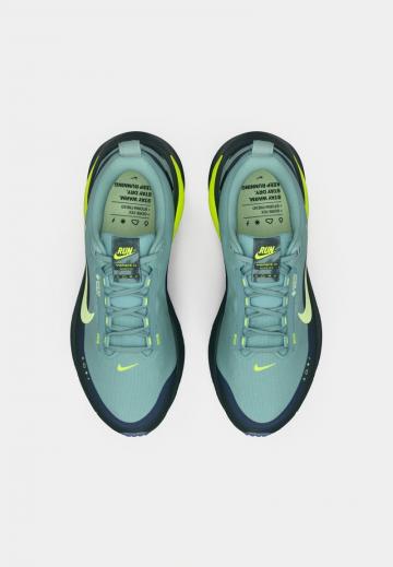 Беговые кроссовки