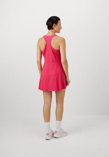 Спортивное платье