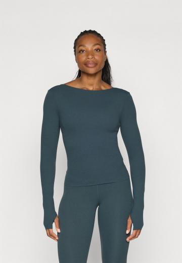 Спортивная майка