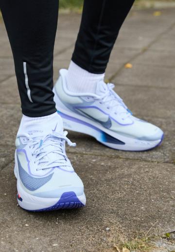 Беговые кроссовки