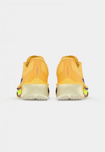 Беговые кроссовки