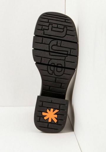 Полусапожки на платформе