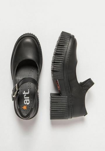 Полуботинки