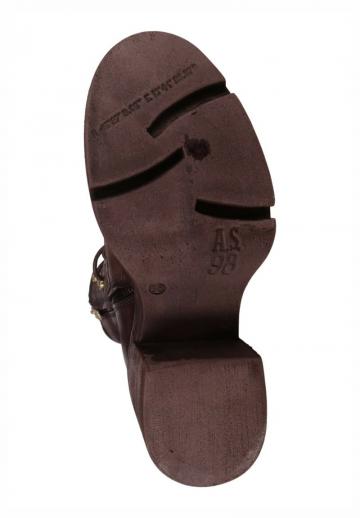 Ботинки на шнуровке