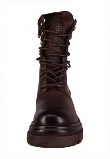 Ботинки на шнуровке