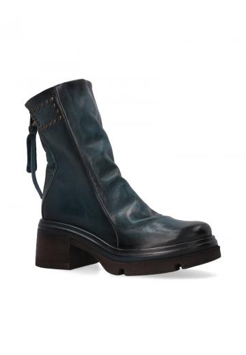 Ковбойские сапожки