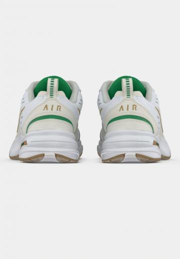 Тренировочные кроссовки