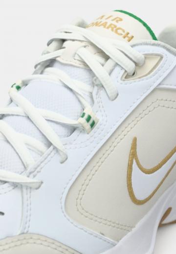 Тренировочные кроссовки