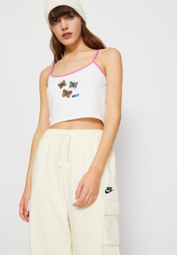 Брюки с накладными карманами