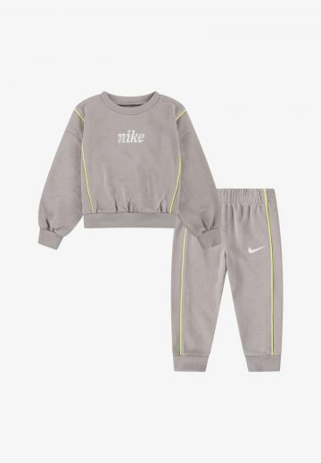 Набор одежды