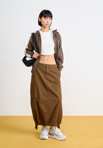 Спортивная куртка