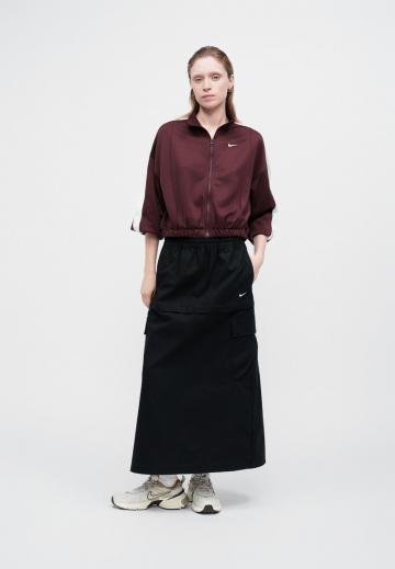 Юбка с накладными карманами