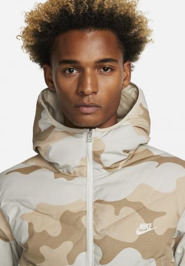 Зимняя куртка