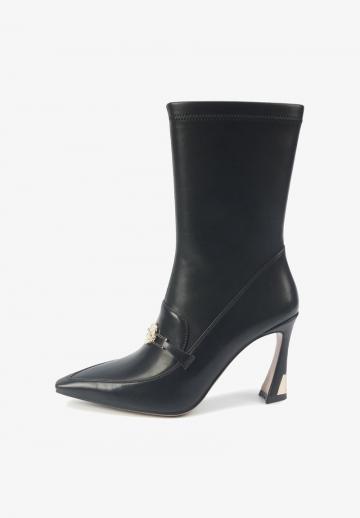 Высокие сапоги