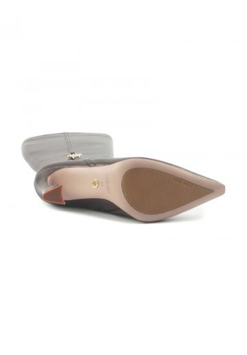 Высокие сапоги