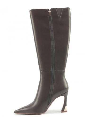 Высокие сапоги