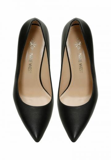 Туфли на высоком каблуке