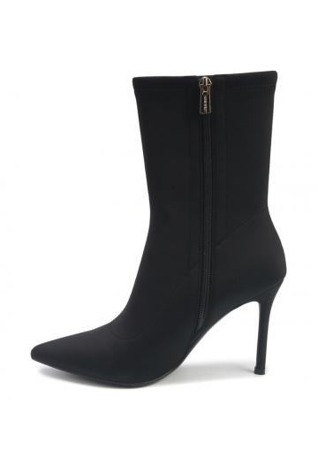 Высокие сапоги