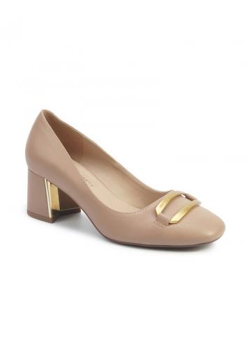 Туфли с высоким носом