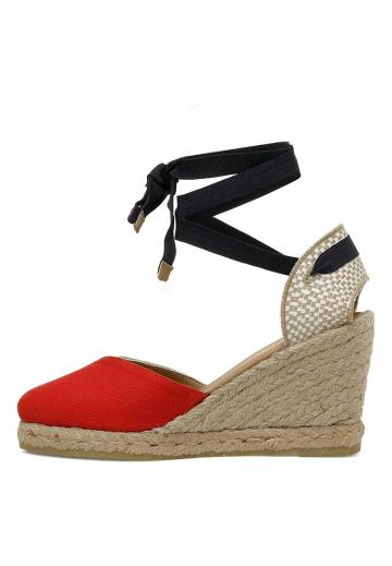 Туфли на шнуровке